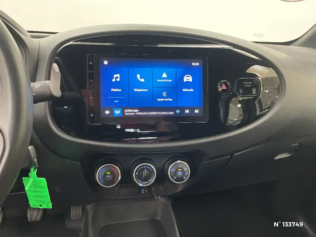 TOYOTA AYGO X - Miniature 7