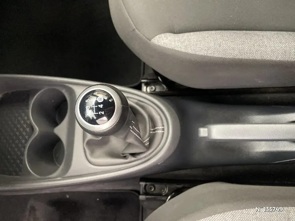 TOYOTA AYGO X - Miniature 22