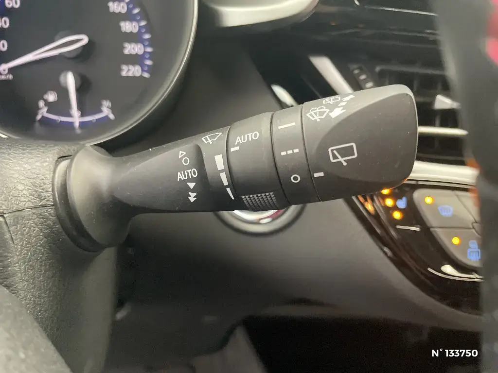 TOYOTA C-HR - Miniature 20