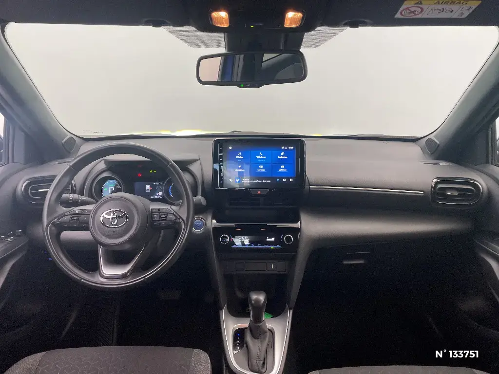 TOYOTA YARIS CROSS I - Miniature 6