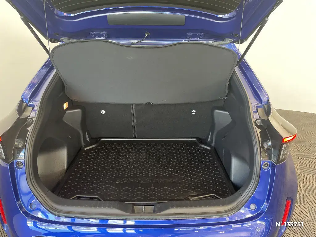 TOYOTA YARIS CROSS I - Miniature 10