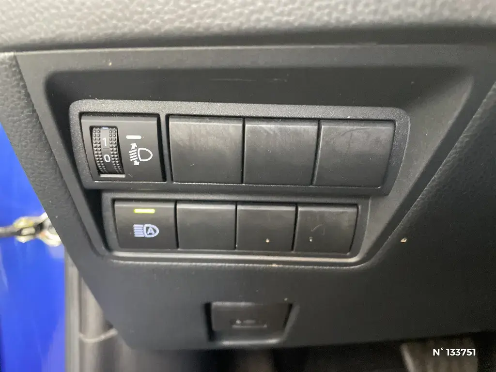 TOYOTA YARIS CROSS I - Miniature 11