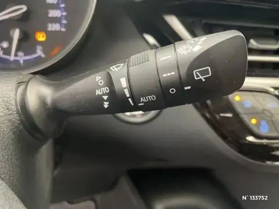 TOYOTA C-HR - voiture d'occasion - Photo 39