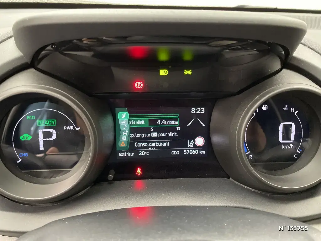 TOYOTA YARIS CROSS I - Miniature 8
