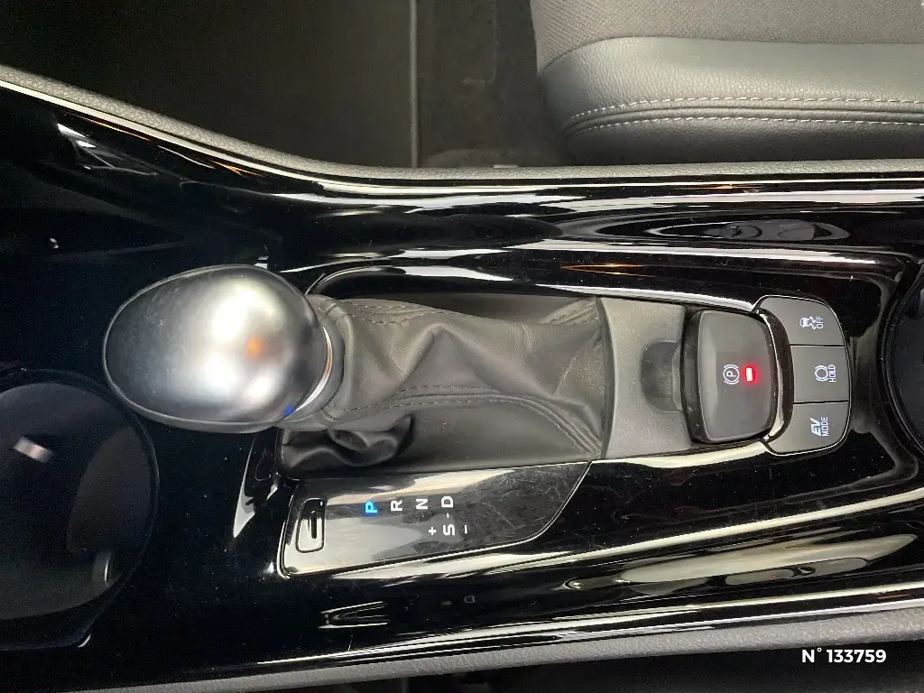 TOYOTA C-HR - Miniature 18