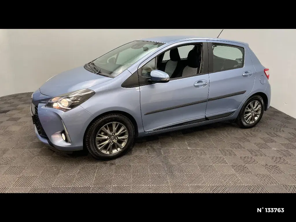 TOYOTA YARIS III - Miniature 4