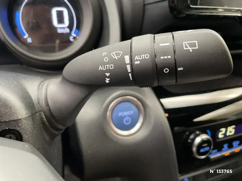 TOYOTA YARIS CROSS I - Miniature 20