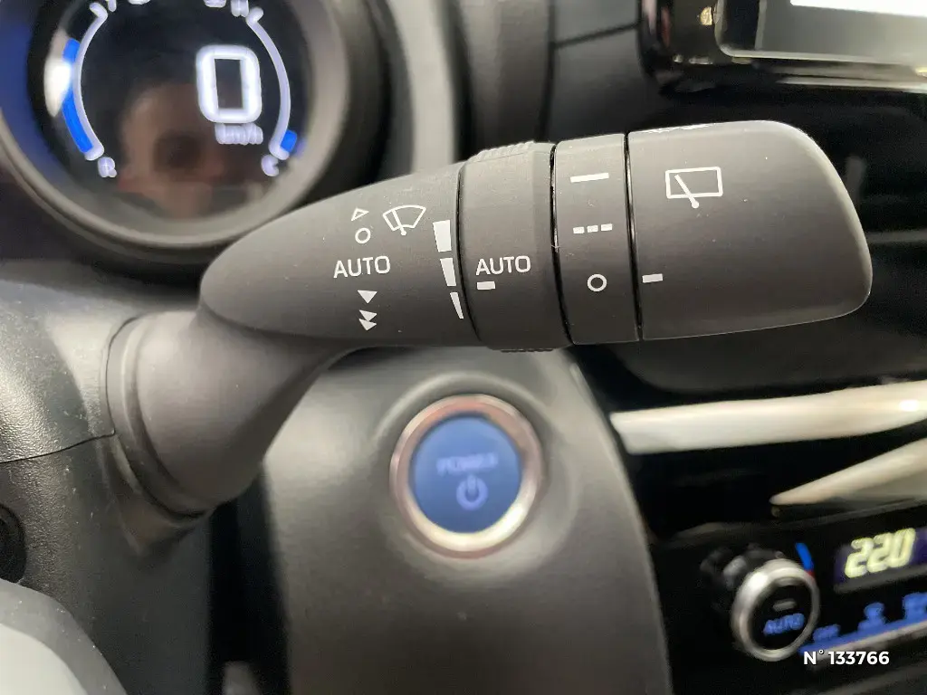 TOYOTA YARIS CROSS I - Miniature 21