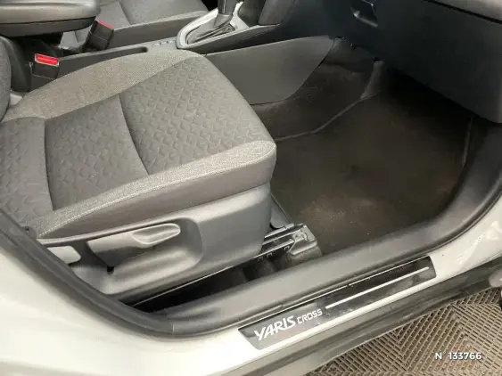 TOYOTA YARIS CROSS I - voiture d'occasion - Photo 26