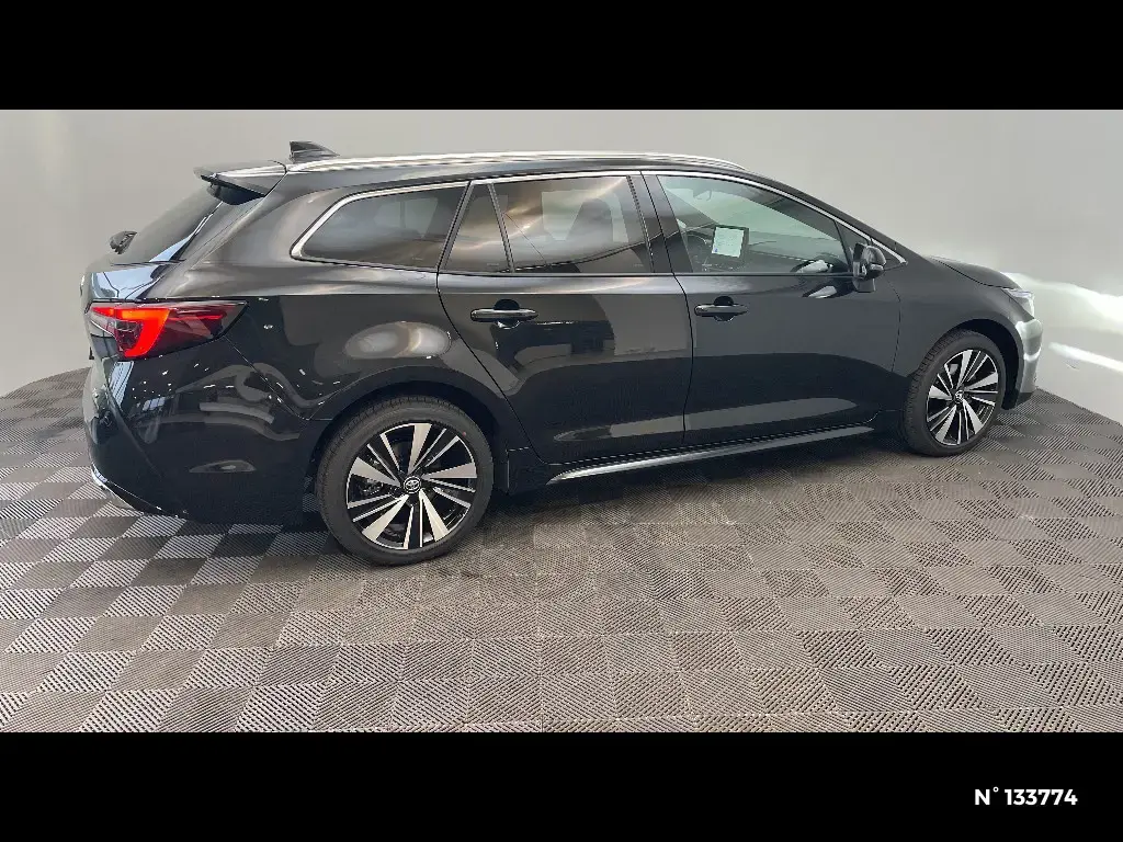 TOYOTA COROLLA TOURING SPT X - Miniature 3