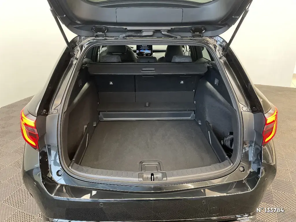 TOYOTA COROLLA TOURING SPT X - Miniature 10