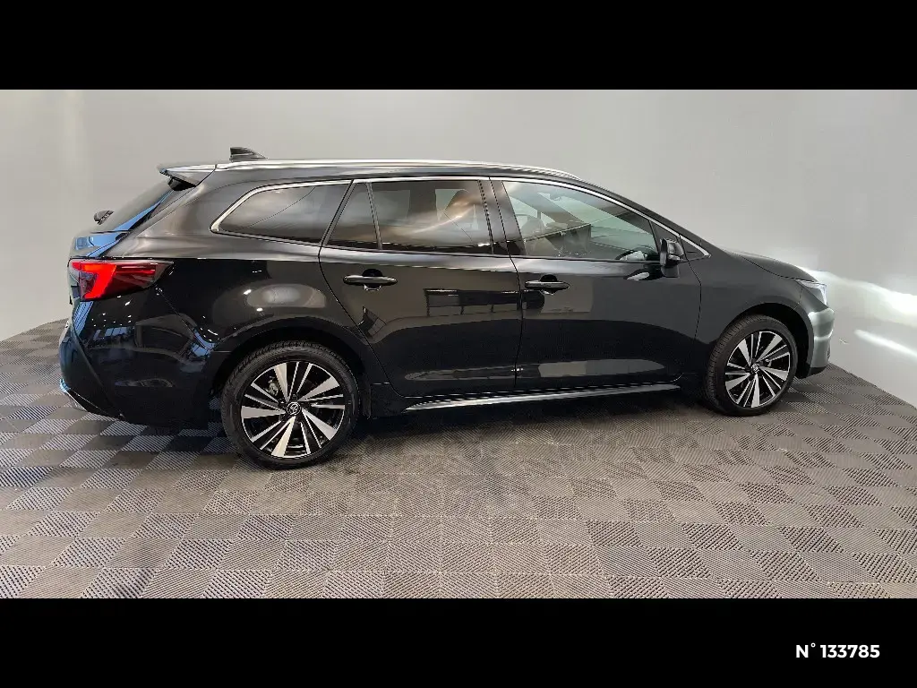 TOYOTA COROLLA TOURING SPT X - Miniature 3