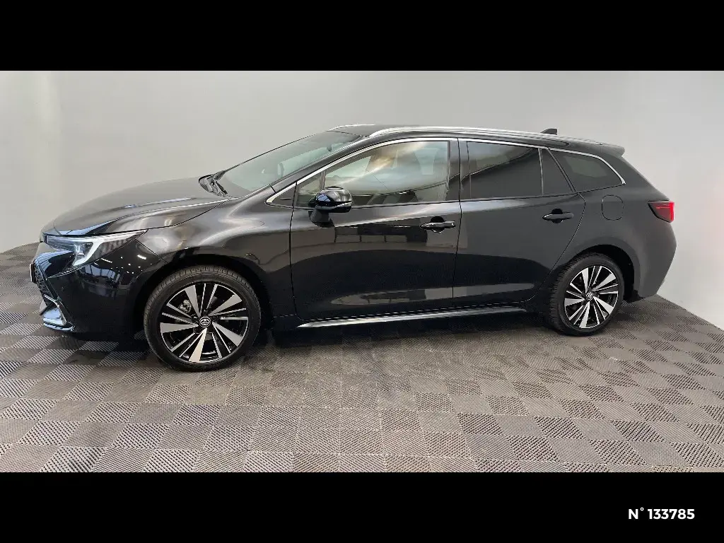 TOYOTA COROLLA TOURING SPT X - Miniature 4