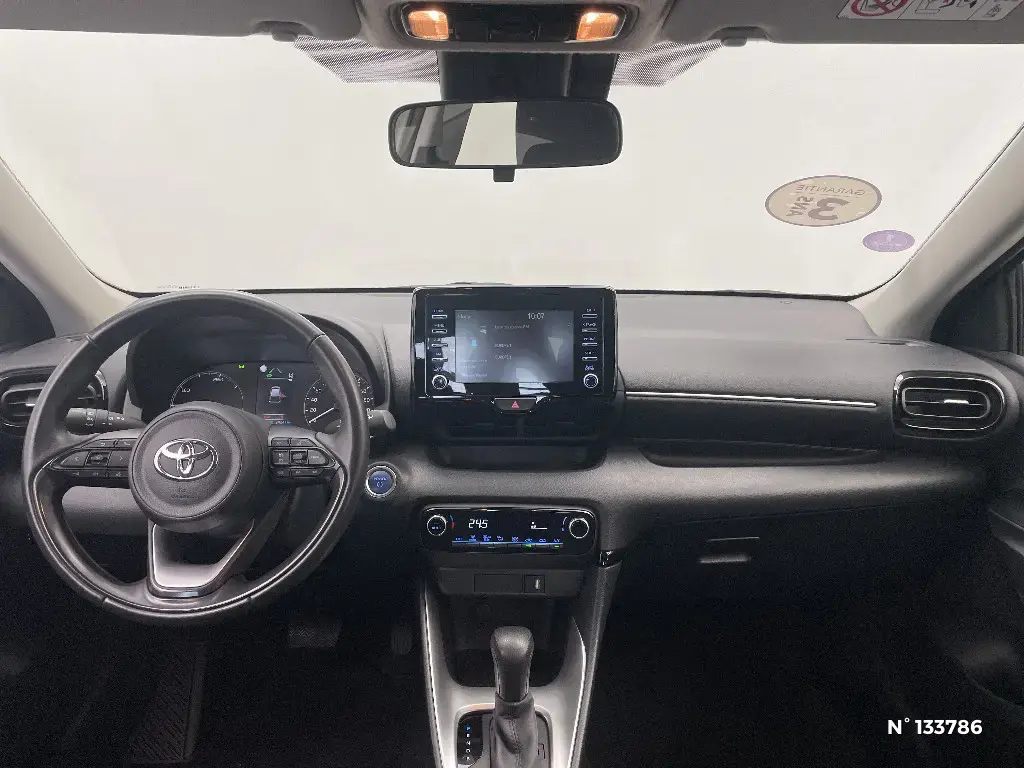 TOYOTA YARIS IV - Miniature 6