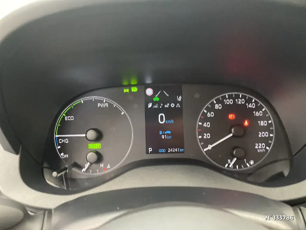 TOYOTA YARIS IV - Miniature 8