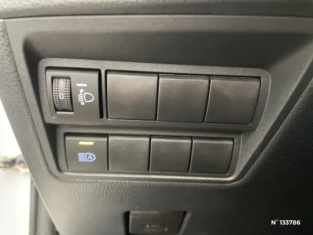 TOYOTA YARIS IV - Miniature 11
