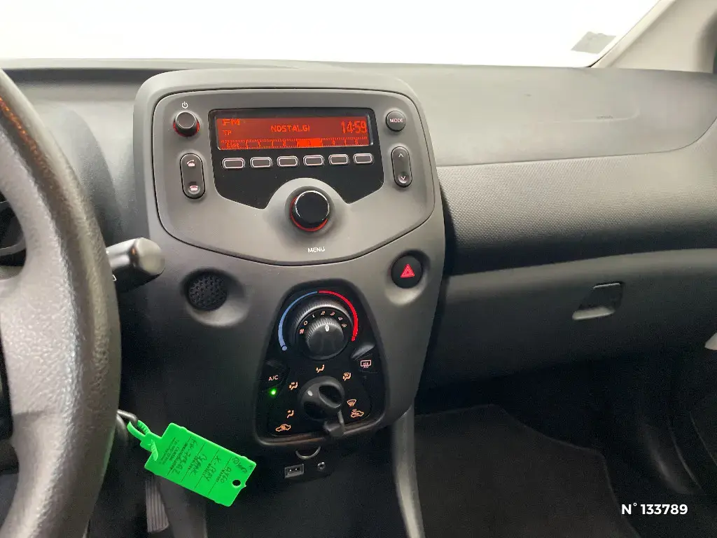 TOYOTA AYGO II - Miniature 7
