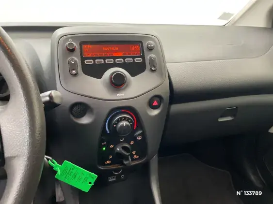 TOYOTA AYGO II - voiture d'occasion - Photo 13