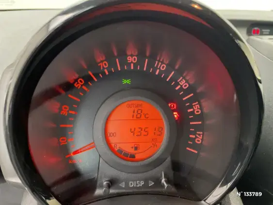 TOYOTA AYGO II - voiture d'occasion - Photo 12