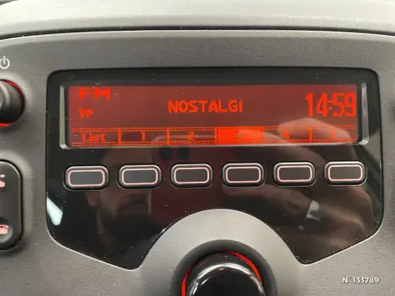 TOYOTA AYGO II - voiture d'occasion - Photo 31