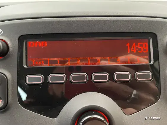 TOYOTA AYGO II - voiture d'occasion - Photo 32