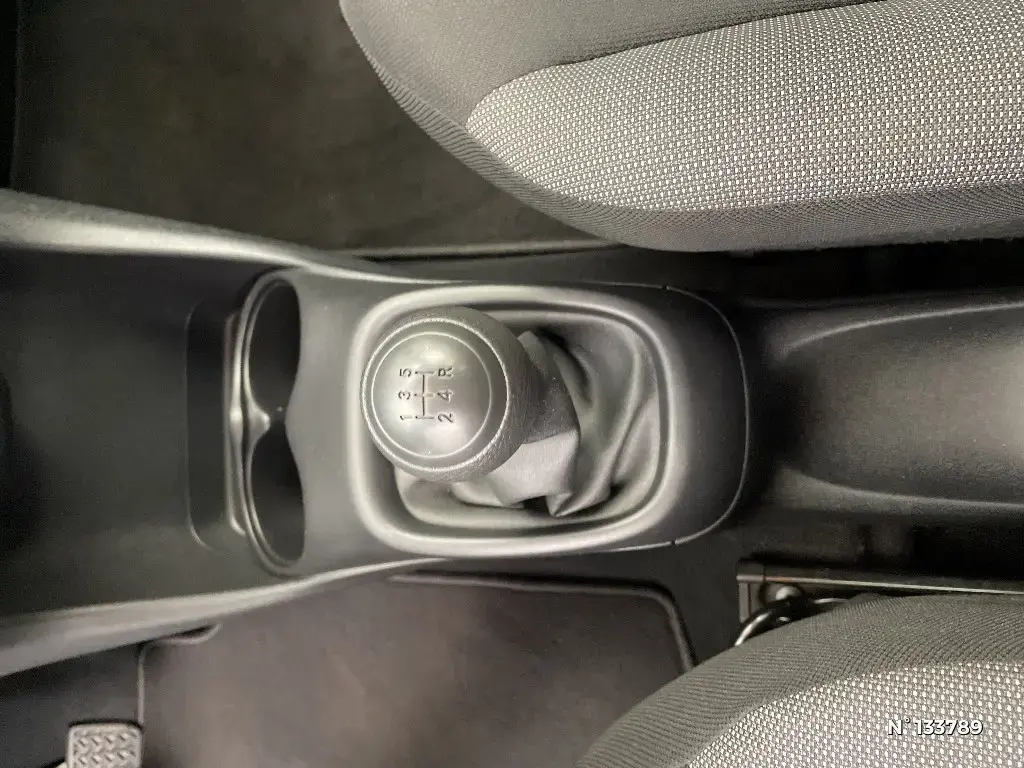 TOYOTA AYGO II - Miniature 17