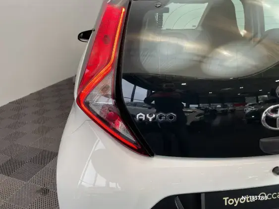 TOYOTA AYGO II - voiture d'occasion - Photo 28