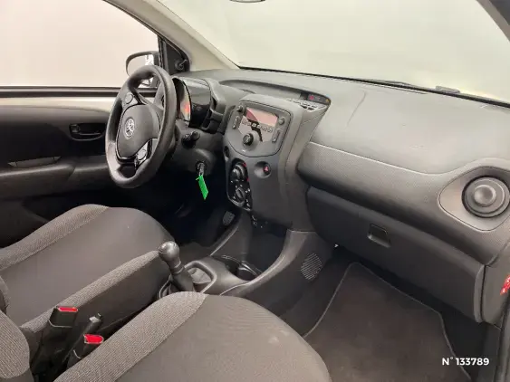 TOYOTA AYGO II - voiture d'occasion - Photo 10
