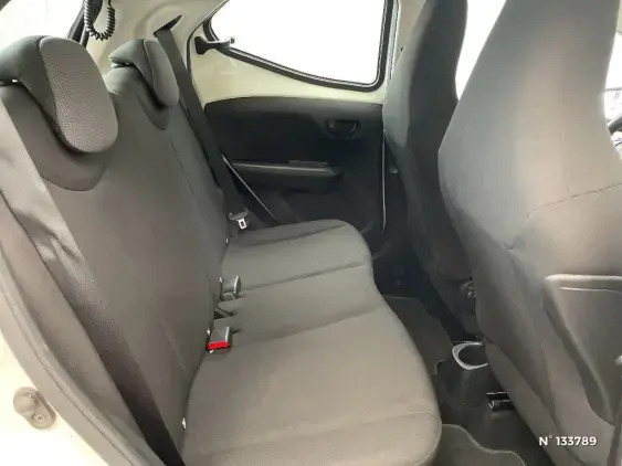 TOYOTA AYGO II - voiture d'occasion - Photo 11