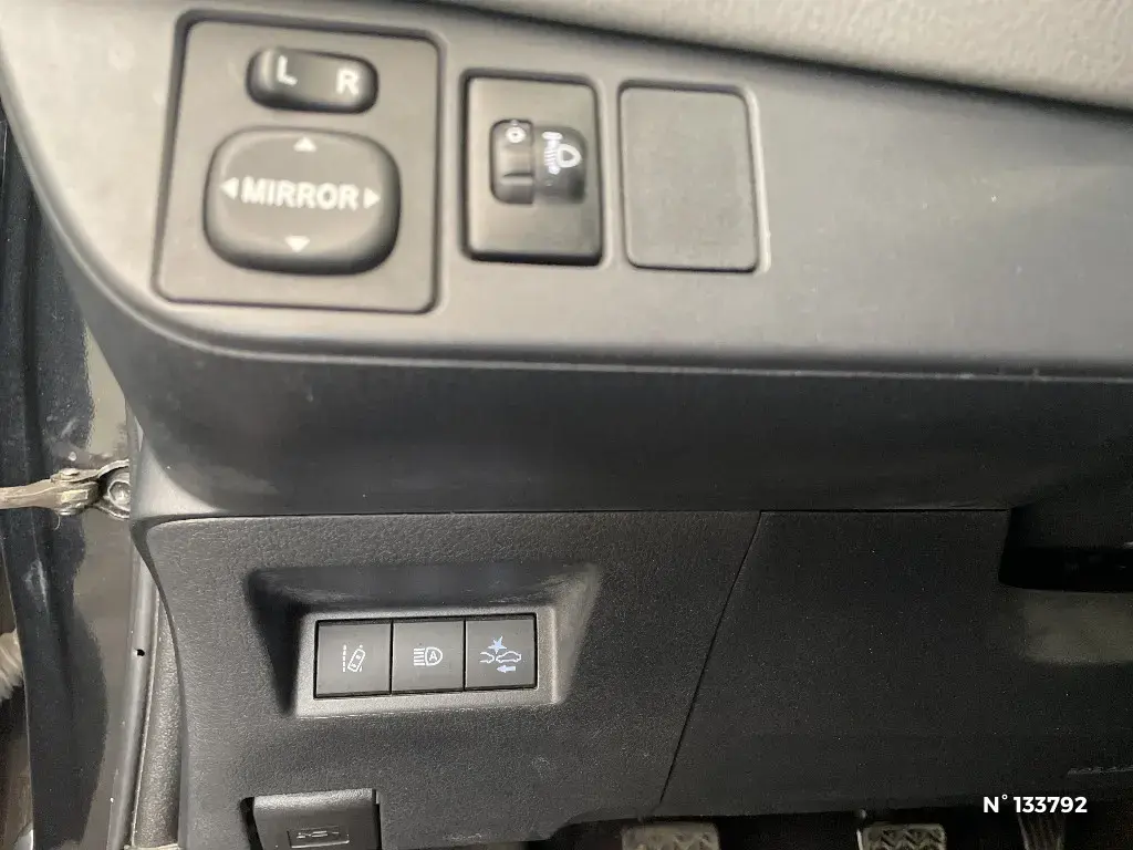 TOYOTA YARIS III - Miniature 11