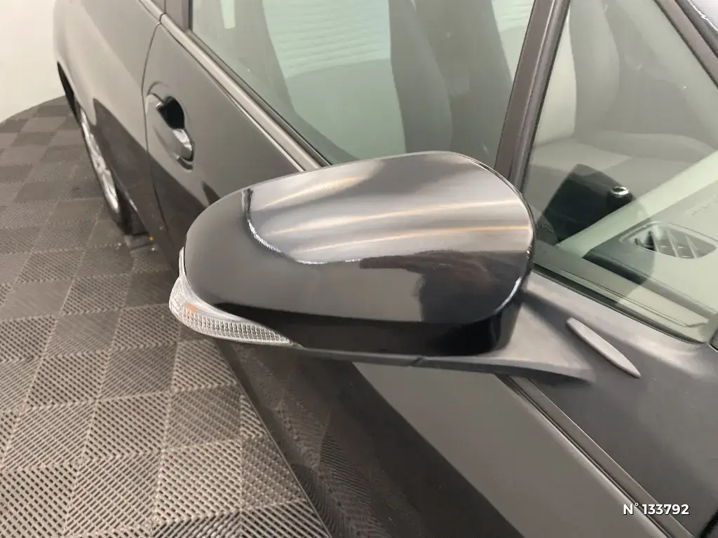 TOYOTA YARIS III - Miniature 25