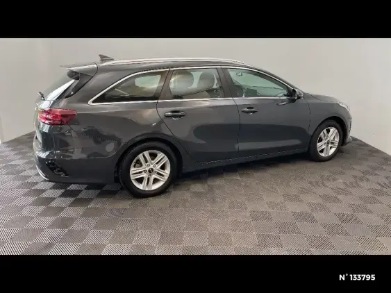 KIA CEED III - voiture d'occasion - Photo 5