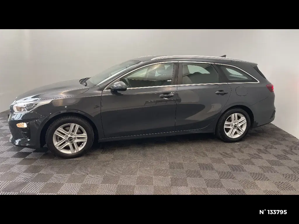 KIA CEED III - Miniature 4
