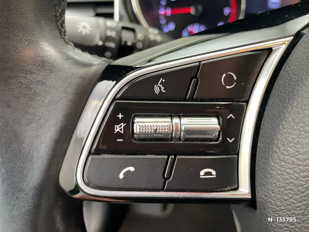 KIA CEED III - Miniature 13