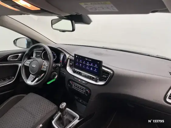 KIA CEED III - voiture d'occasion - Photo 10
