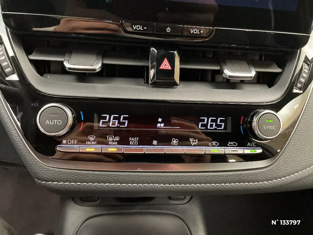 TOYOTA COROLLA XII - Miniature 19