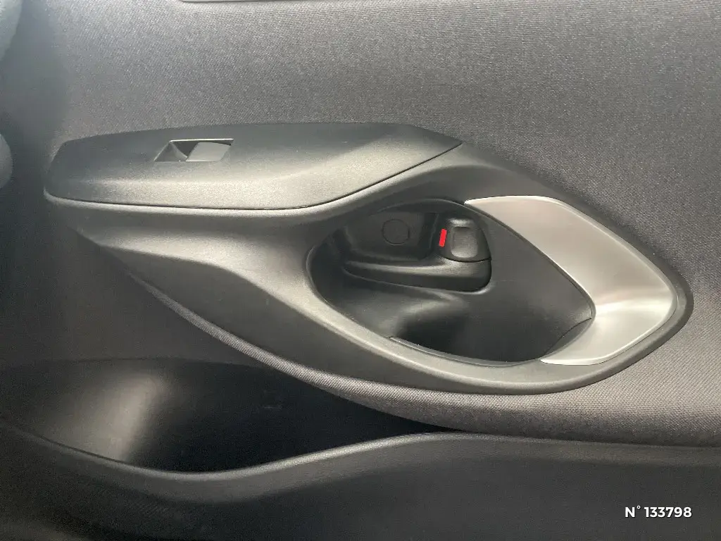 TOYOTA YARIS IV - Miniature 16