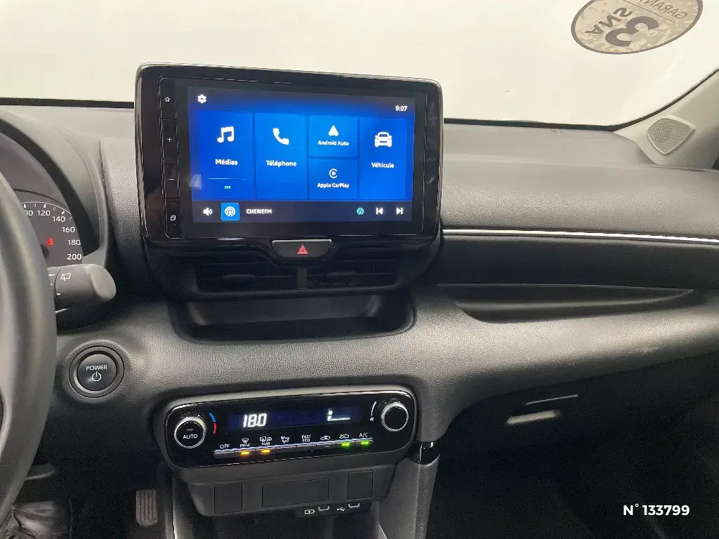 TOYOTA YARIS IV - Miniature 7