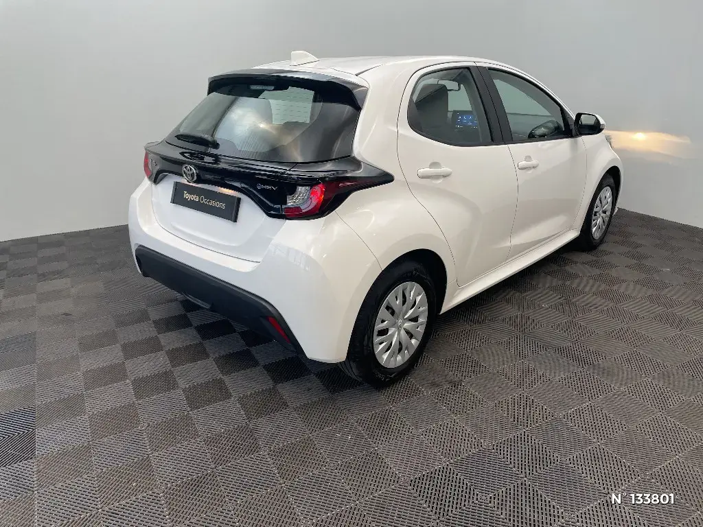 TOYOTA YARIS IV - Miniature 2