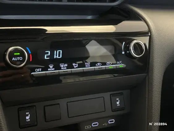 TOYOTA YARIS CROSS I - voiture d'occasion - Photo 29