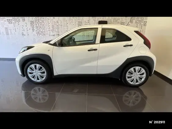 TOYOTA AYGO X - voiture d'occasion - Photo 2