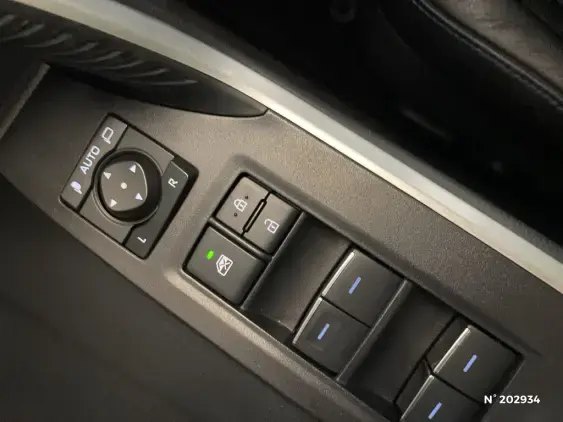 TOYOTA RAV4 V - voiture d'occasion - Photo 34