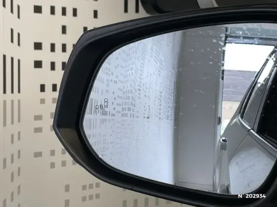 TOYOTA RAV4 V - voiture d'occasion - Photo 37