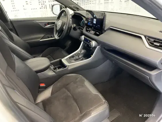 TOYOTA RAV4 V - voiture d'occasion - Photo 10