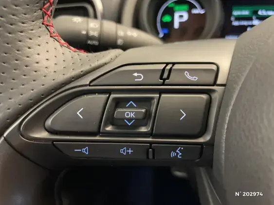 TOYOTA YARIS IV - voiture d'occasion - Photo 32