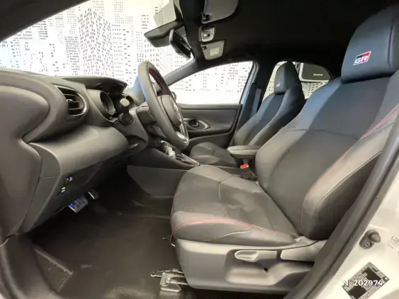 TOYOTA YARIS IV - voiture d'occasion - Photo 40