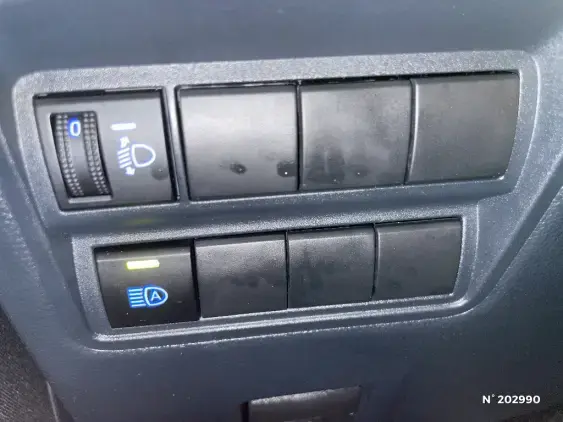 TOYOTA YARIS IV - voiture d'occasion - Photo 32