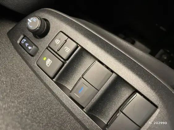 TOYOTA YARIS IV - voiture d'occasion - Photo 33