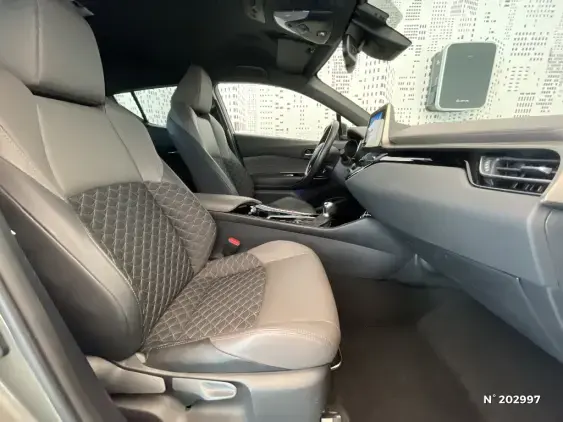 TOYOTA C-HR - voiture d'occasion - Photo 40