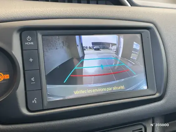 TOYOTA YARIS III - voiture d'occasion - Photo 13